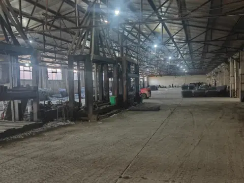 Yuelian wire mesh factory workshop overview