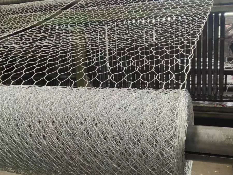 Double twisted hexagonal rockfall netting structure detail