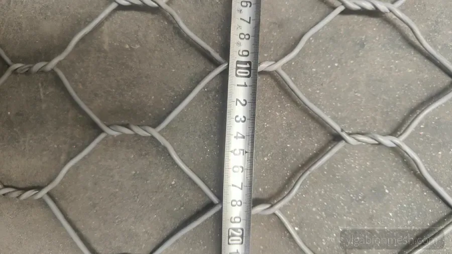 80mm mesh opening measurement for PVC coated rockfall netting